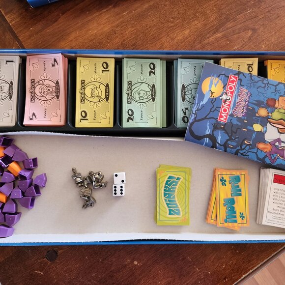 Monopoly Scooby-Doo! Fright Fest Edition Board Game Complete - Picture 2 of 3